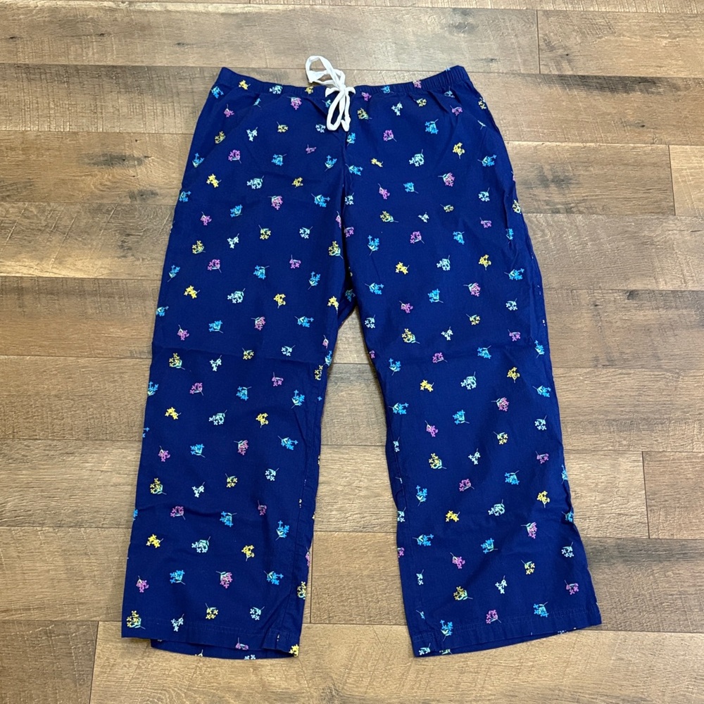 GAP Women’s Navy Floral Pajama Bottoms with Multicolor Flowers